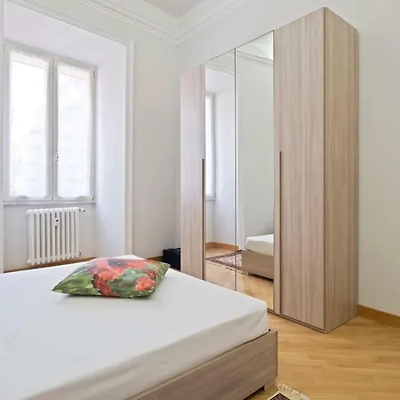Beautiful 3 Bed Apt, Sleeps 8 Nr Prati